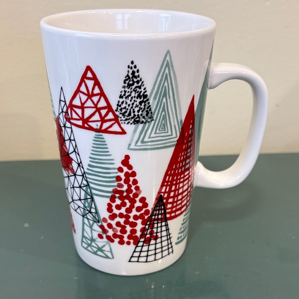 Starbucks Christmas Tree Ceramic Tall Coffee Mug. 16 oz.